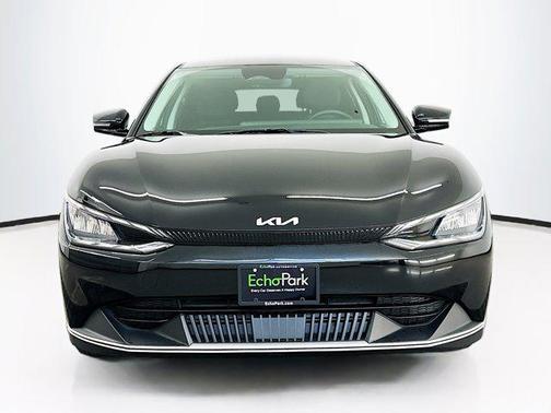 Aurora Black Pearl 2024 Kia EV6 Light Long Range