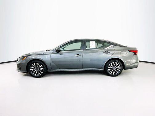 Gun Metallic 2025 Nissan Altima SV FWD