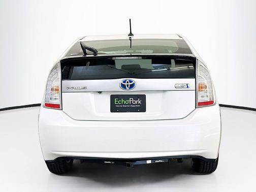 White 2014 Toyota Prius Plug-in Advanced