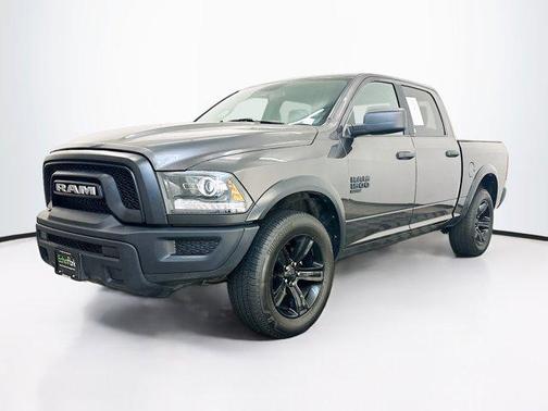 2024 RAM 1500 Classic Warlock Crew Cab 4x4 5'7' Box