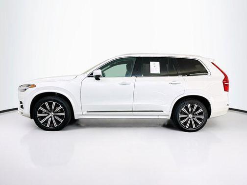 2025 Volvo XC90 B5 Core