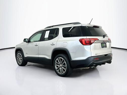 Quicksilver Metallic 2017 GMC Acadia SLT-1