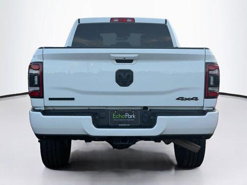 Bright White Clearcoat 2024 RAM 2500 Big Horn Crew Cab 4x4 6'4' Box