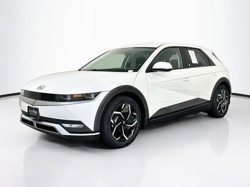 Atlas White 2024 Hyundai IONIQ 5 SE