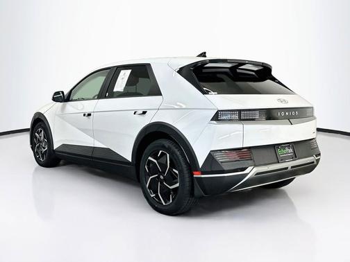 Atlas White 2024 Hyundai IONIQ 5 SE