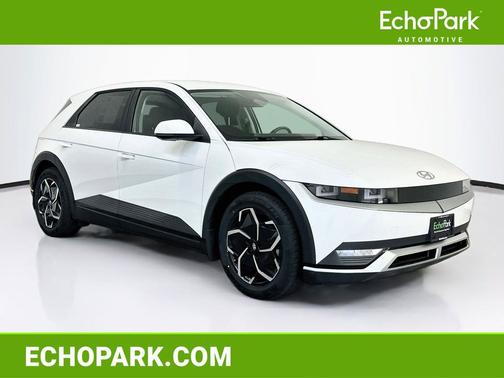 Atlas White 2024 Hyundai IONIQ 5 SE