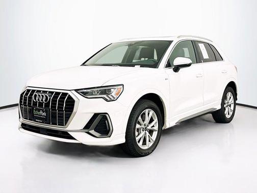 2023 Audi Q3 Premium 45 TFSI S line quattro Tiptronic