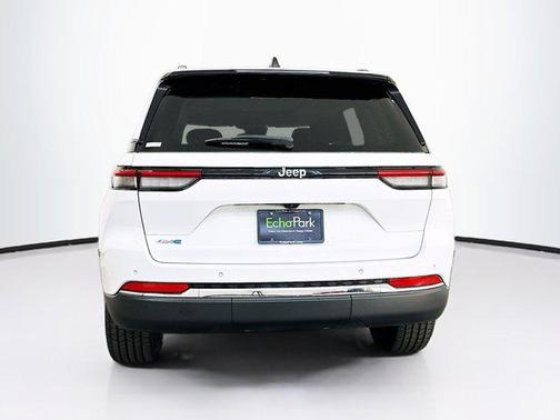 2022 Jeep Grand Cherokee 4xe Base