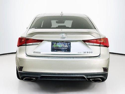 2018 Lexus IS 300 Base