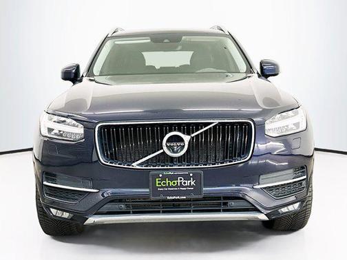 2017 Volvo XC90 T6 Momentum