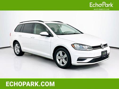 Pure White 2018 Volkswagen Golf SportWagen TSI SE