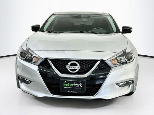 Brilliant Silver 2018 Nissan Maxima 3.5 Platinum