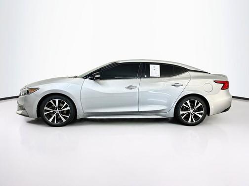 Brilliant Silver 2018 Nissan Maxima 3.5 Platinum