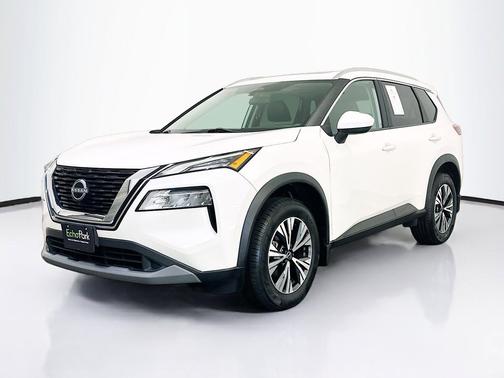 Pearl White Tricoat 2023 Nissan Rogue SV