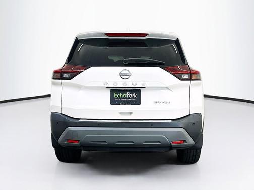 Pearl White Tricoat 2023 Nissan Rogue SV