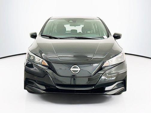2025 Nissan Leaf S
