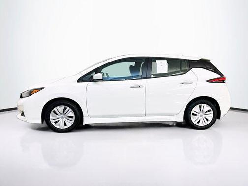 2025 Nissan Leaf S