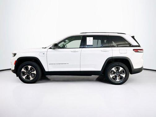 2022 Jeep Grand Cherokee 4xe Base
