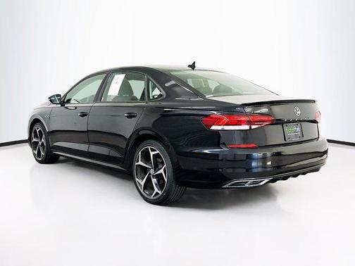 Deep Black Pearl 2020 Volkswagen Passat 2.0T R-Line