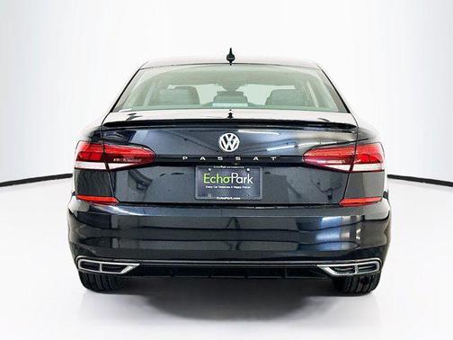 Deep Black Pearl 2020 Volkswagen Passat 2.0T R-Line