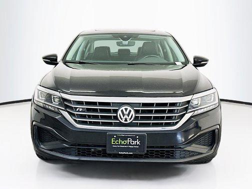 Deep Black Pearl 2020 Volkswagen Passat 2.0T R-Line