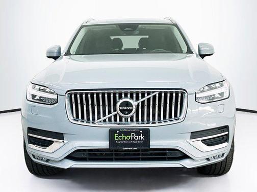 2024 Volvo XC90 B6 Plus Bright Theme 7-Seater