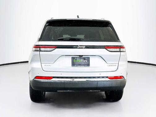 Silver Zynith 2023 Jeep Grand Cherokee Limited