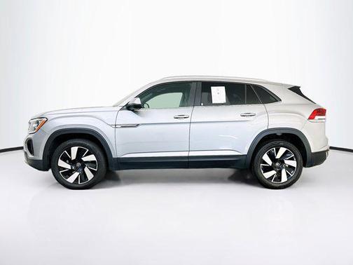 Platinum Gray Metallic 2024 Volkswagen Atlas Cross Sport 2.0T SE w/Technology 4MOTION
