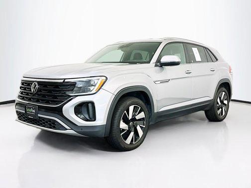 Platinum Gray Metallic 2024 Volkswagen Atlas Cross Sport 2.0T SE w/Technology 4MOTION