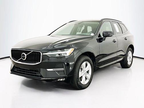 2022 Volvo XC60 B5 Momentum