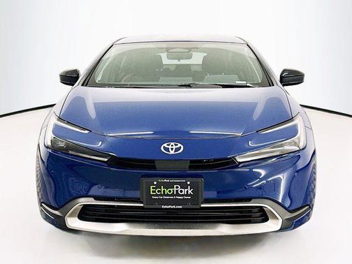 2025 Toyota Prius Plug-In Hybrid SE