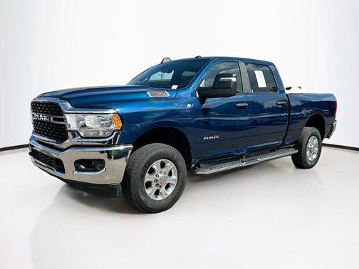 Patriot Blue Pearlcoat 2024 RAM 2500 Big Horn Crew Cab 4x4 6'4' Box