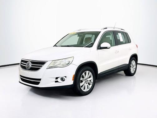 Candy White 2009 Volkswagen Tiguan Base