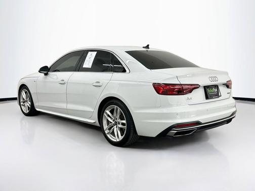 Glacier White Metallic 2022 Audi A4 45 S line Premium Plus