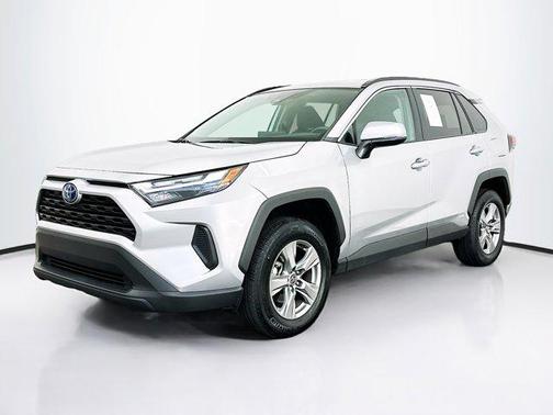 2024 Toyota RAV4 Hybrid XLE