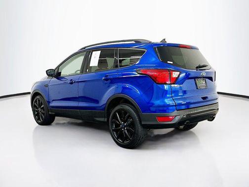 Lightning Blue Metallic 2019 Ford Escape SE