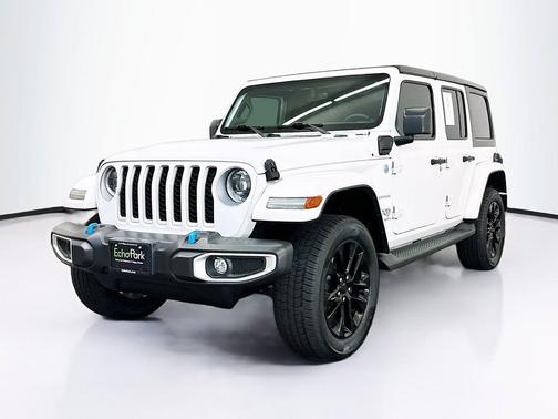 Bright White Clearcoat 2023 Jeep Wrangler 4xe Sahara