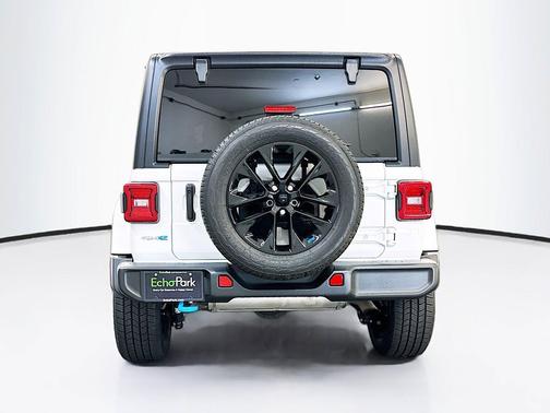 Bright White Clearcoat 2023 Jeep Wrangler 4xe Sahara