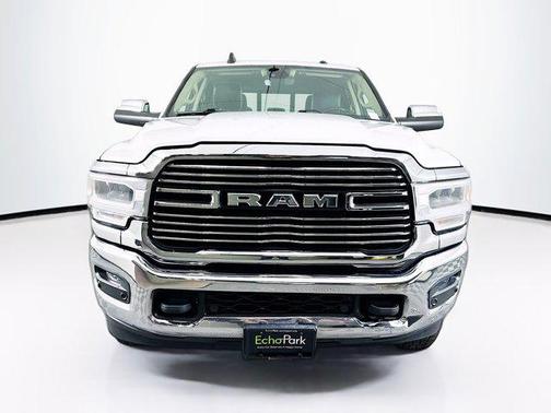 Bright White Clearcoat 2022 RAM 2500 Laramie Crew Cab 4x4 6'4' Box