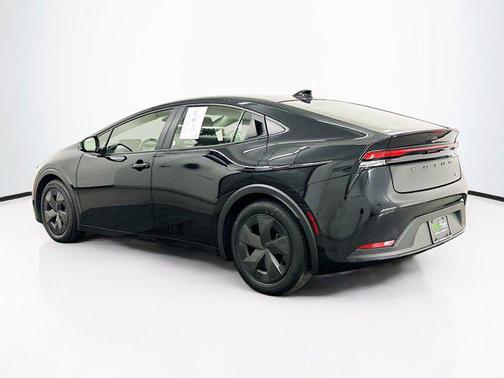 2023 Toyota Prius LE