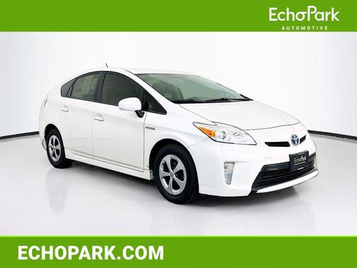 Blizzard Pearl 2015 Toyota Prius Three