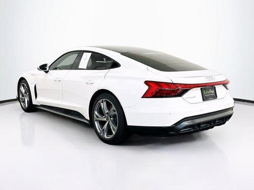 2022 Audi e-tron GT Premium Plus