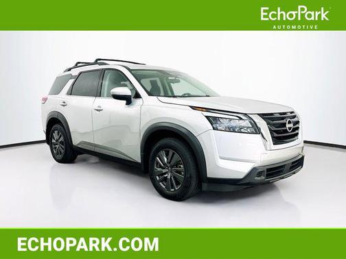 Brilliant Silver Metallic 2024 Nissan Pathfinder SV 4WD