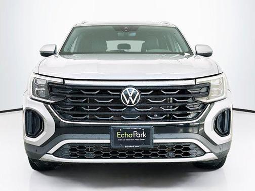 2025 Volkswagen Atlas Cross Sport 2.0T SE w/Technology 4MOTION