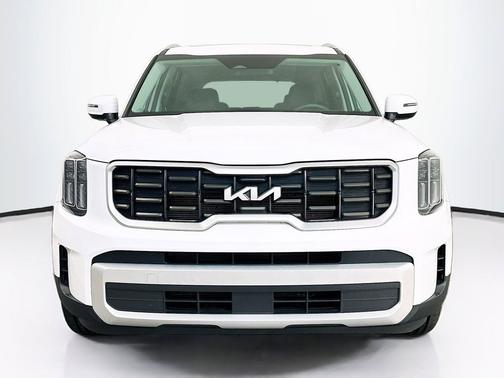 Glacial White Pearl 2025 Kia Telluride S