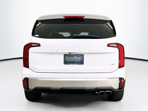 Glacial White Pearl 2025 Kia Telluride S