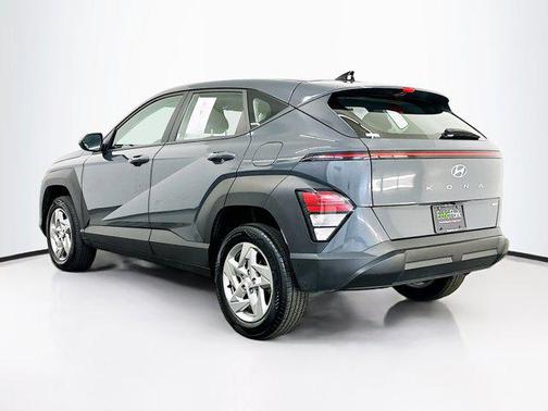2024 Hyundai KONA SE