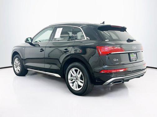 2022 Audi Q5 45 S line Premium