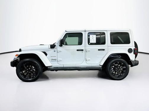 Bright White Clearcoat 2023 Jeep Wrangler 4xe Sahara