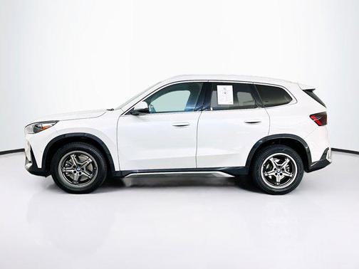 Alpine White 2025 BMW X1 xDrive28i